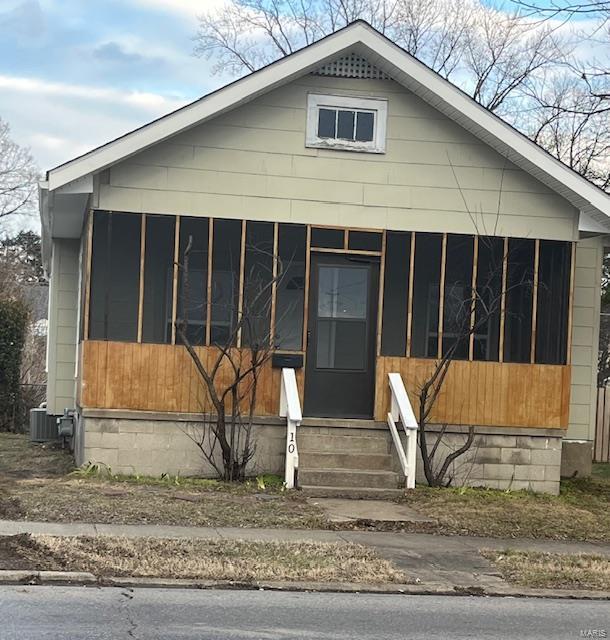 view of front of home