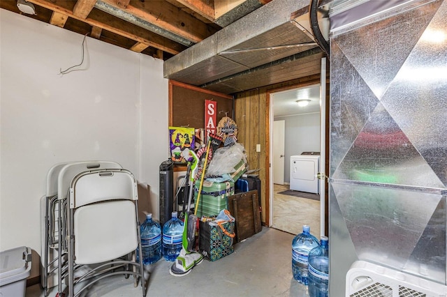 basement with washer / clothes dryer