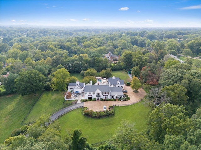 birds eye view of property featuring a rural view