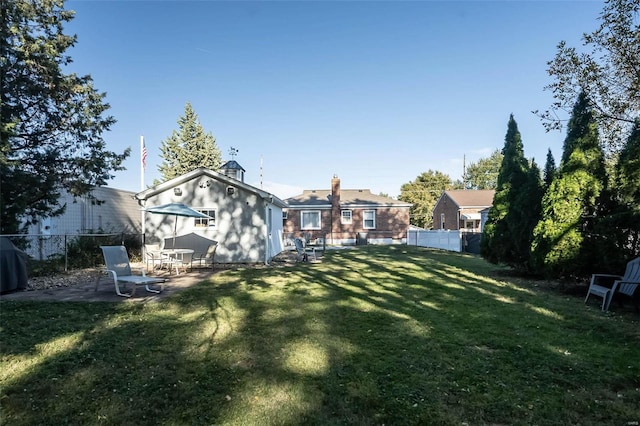 view of yard with a patio