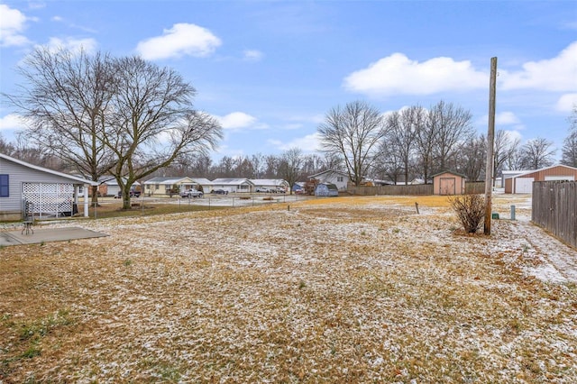 view of yard with a shed