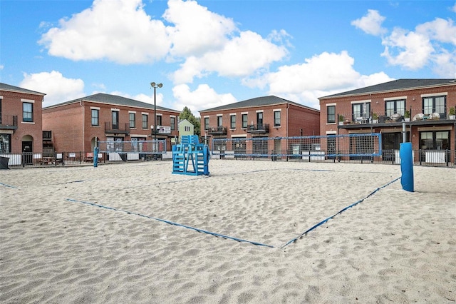 surrounding community with volleyball court