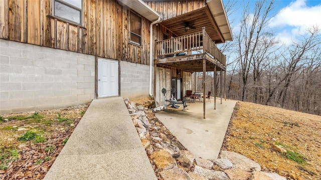 view of patio / terrace featuring a balcony