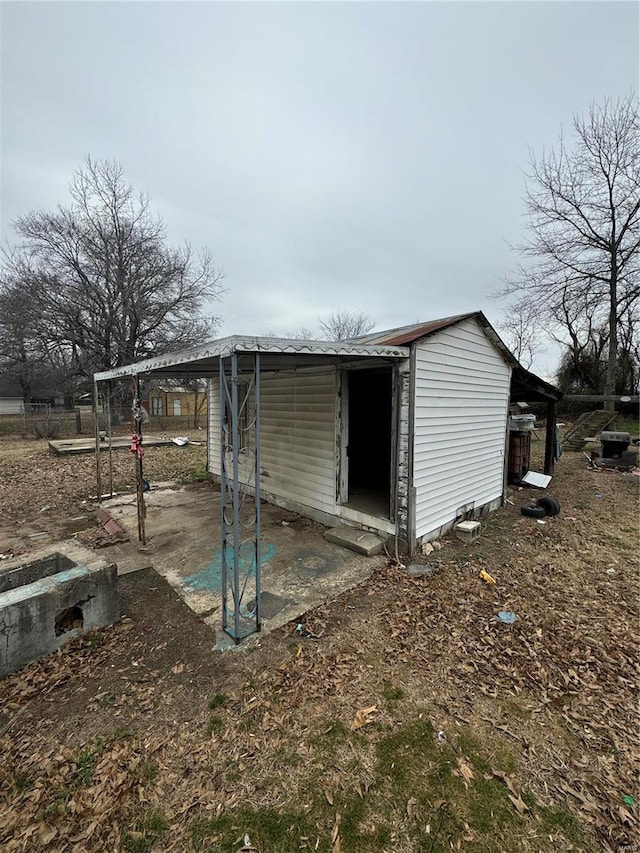 view of outbuilding