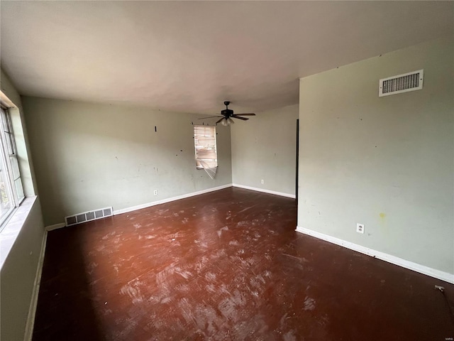 unfurnished room featuring ceiling fan