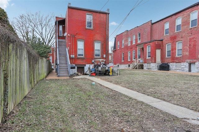 exterior space with a yard