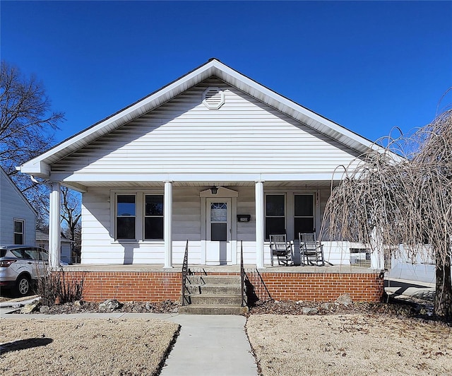 bungalow featuring covered porch