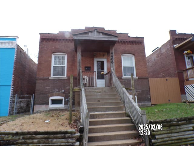 view of front of home