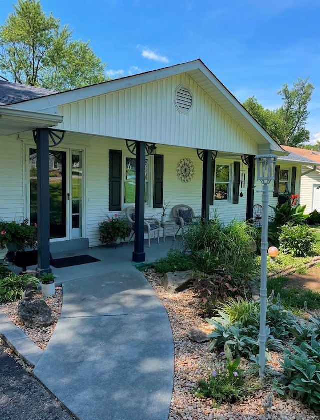 view of front of home featuring covered porch