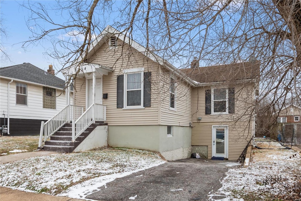 view of front of home