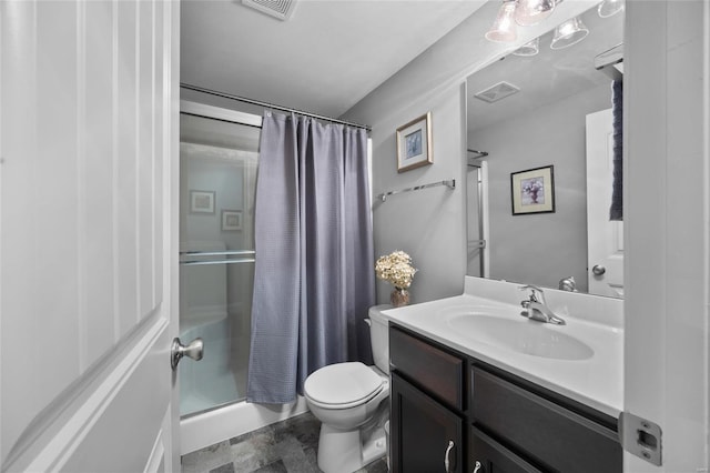 full bath featuring curtained shower, visible vents, vanity, and toilet