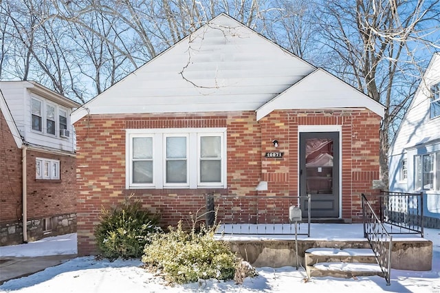 view of front facade with brick siding