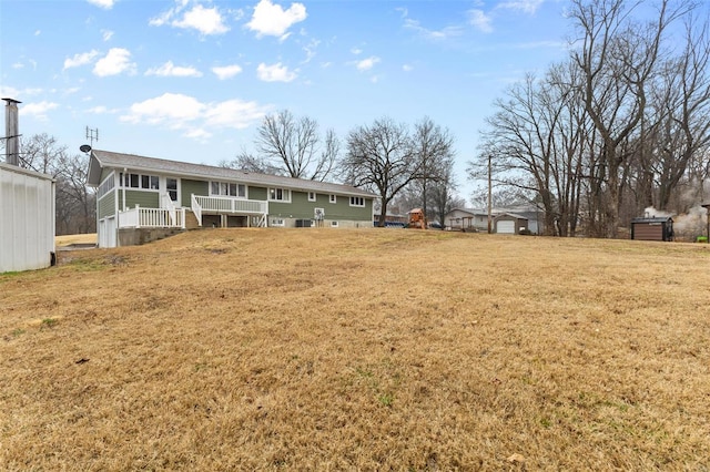 exterior space featuring a yard