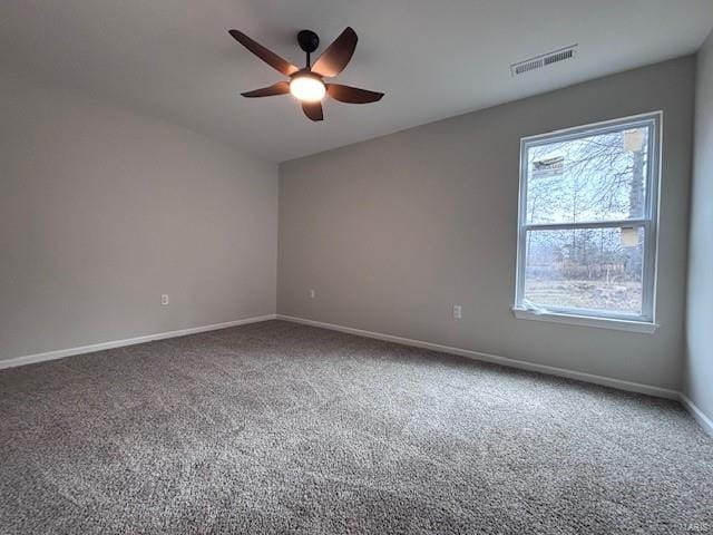 unfurnished room featuring carpet and ceiling fan