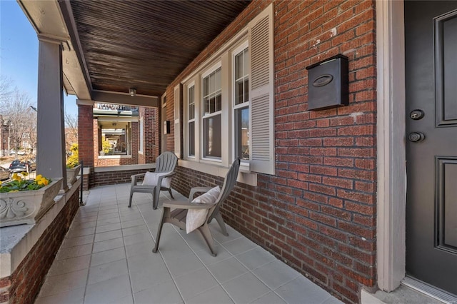 view of patio featuring covered porch