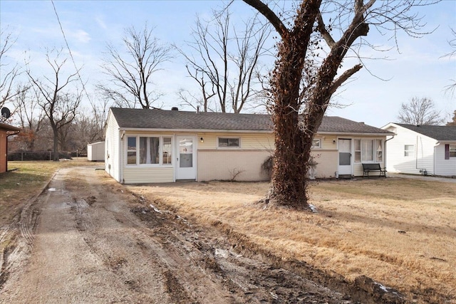 view of front of house with a front yard