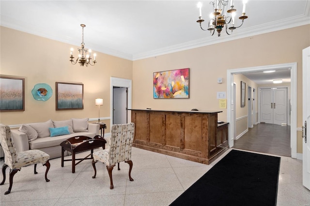 living room with baseboards, light speckled floor, crown molding, and a notable chandelier