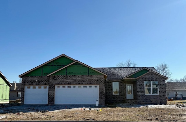 view of front facade featuring a garage