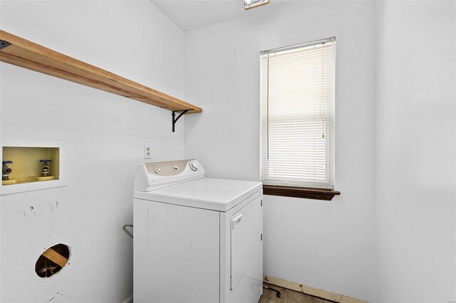 laundry area featuring washer / clothes dryer