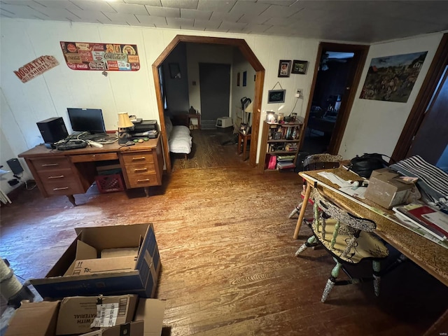 office area with hardwood / wood-style flooring