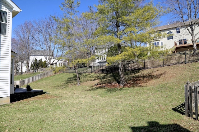 view of yard featuring fence