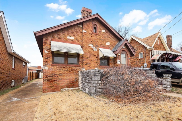 view of front of house