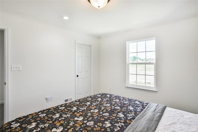 bedroom with carpet flooring