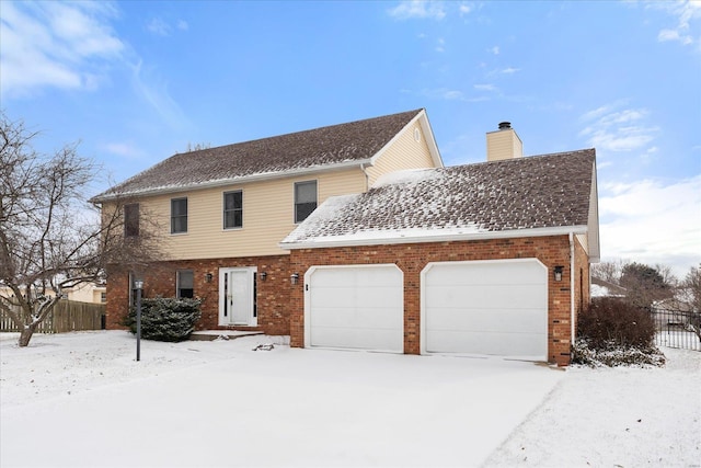 view of front property featuring a garage