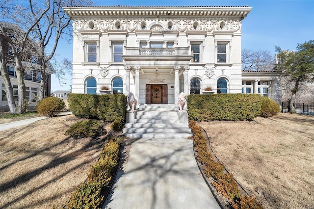 italianate house with a balcony