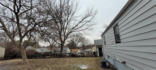 view of yard featuring cooling unit