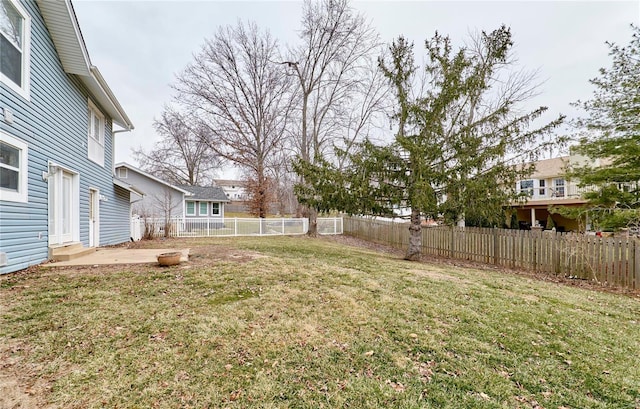 view of yard featuring a fenced backyard