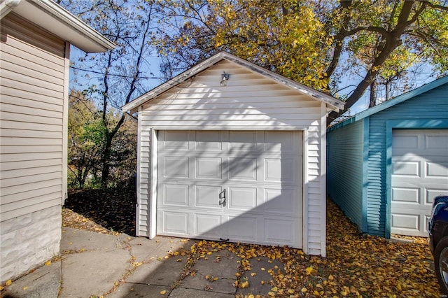 view of outdoor structure with an outdoor structure