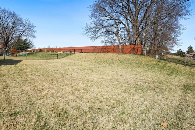 view of yard featuring fence