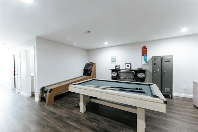 game room with baseboards, visible vents, wood finished floors, and recessed lighting