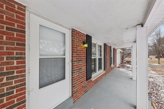 view of patio featuring covered porch