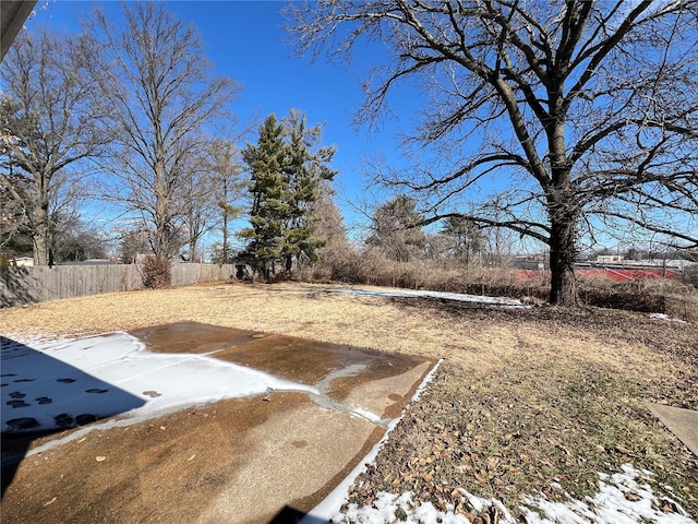 view of yard featuring fence