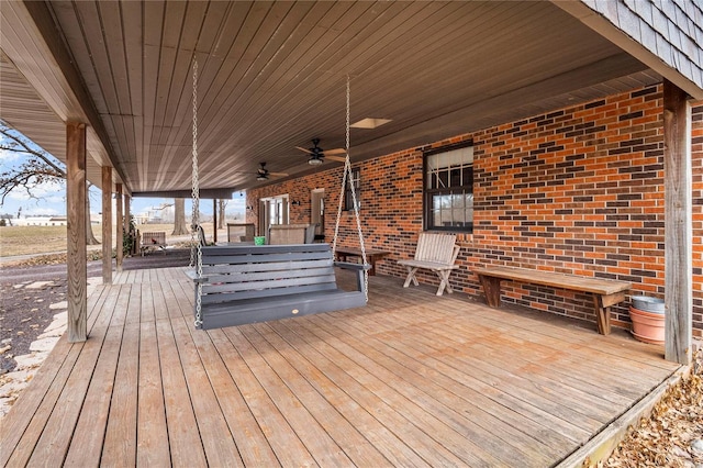 deck with ceiling fan