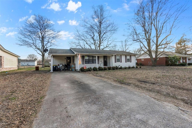 view of front of home featuring driveway