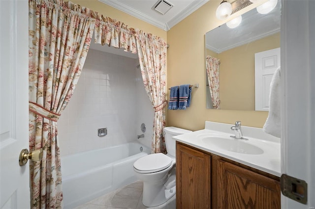 full bath featuring visible vents, toilet, shower / tub combo with curtain, crown molding, and vanity