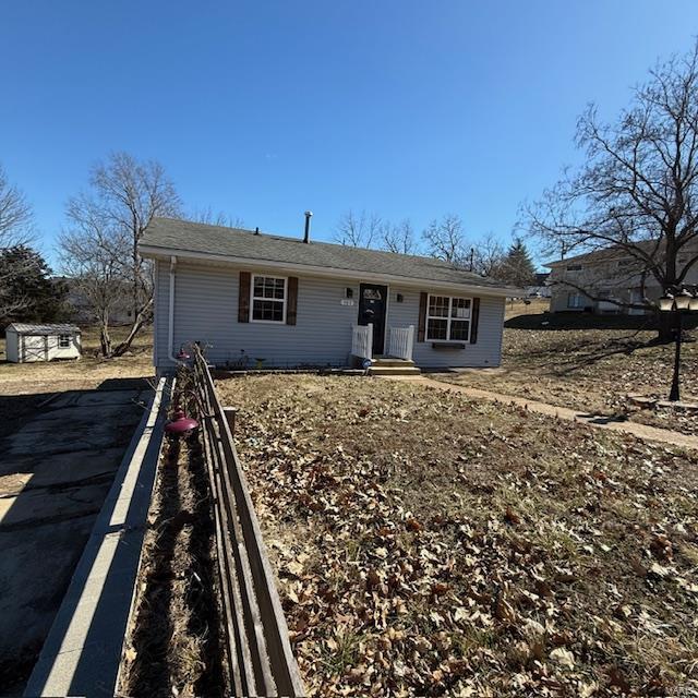 view of front of property