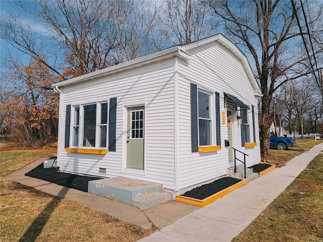 view of side of property