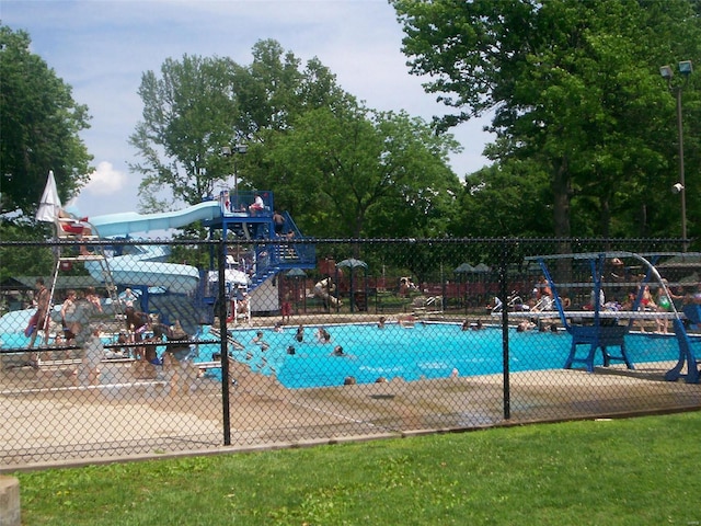 pool with fence