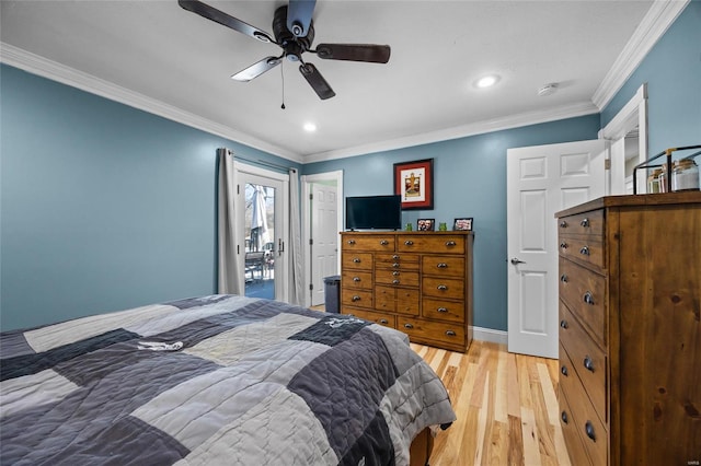 bedroom featuring baseboards, ceiling fan, ornamental molding, light wood-style floors, and recessed lighting