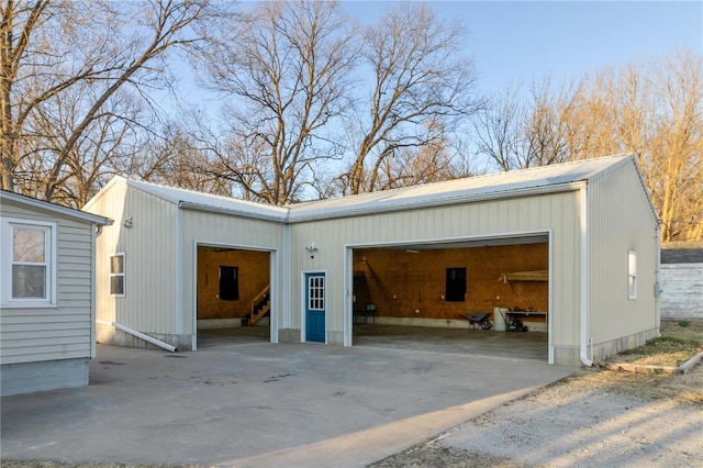 view of detached garage