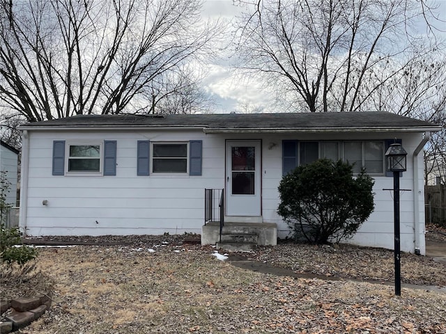 ranch-style house with entry steps