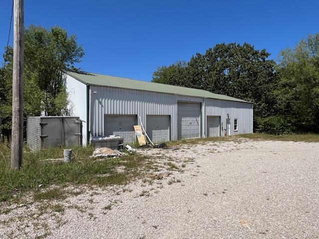 view of detached garage