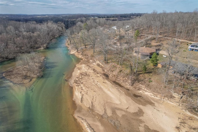 bird's eye view with a view of trees