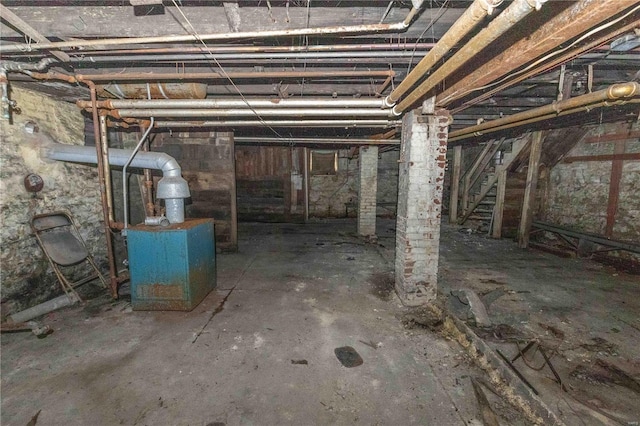 view of unfinished basement