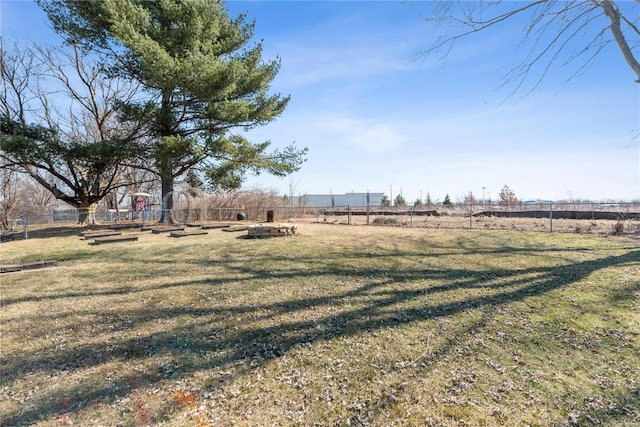 view of yard featuring fence