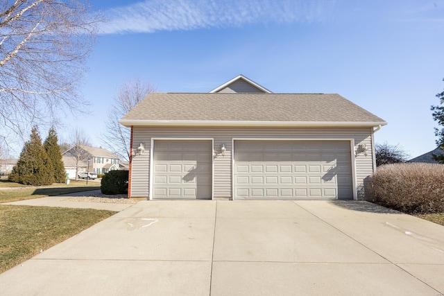 view of detached garage